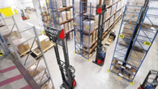 Reach_Truck_X-Range_R14_R17_X_order_picking-4378_123 Reach_Truck_X-Range_R14_R17_X_order_picking-4378_123