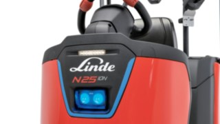 A Linde MH N20 típusú komissiózó targoncájának BlueSpot™ fényszórója