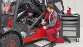 maintenance-repair_working-4114_424 maintenance-repair_working-4114_424