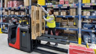 A Linde N20 C sorozatú komissiózója A Linde N20 C sorozatú komissiózóival két szinten is probléma nélkül lehet dolgozni.