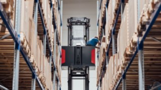 Videó a Linde Anyagmozgatás Object Warning System rendszeréről