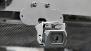 A Reverse Assist Camera MI-szoftvere teljes mértékben a kamerába van integrálva, így nincs szükség további hardverkomponensekre. A Reverse Assist Camera kamerája