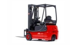 A Linde Load Control rendszerrel az E14 – E20 sorozattól kezdődően az emelőoszlop-műveletek joystick segítségével elektronikusan vezérelhetők lettek. A Linde Anyagmozgatás E14 elektromos targoncája 1995-ből