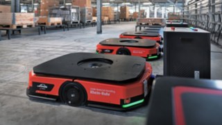 A Linde MH C-MATIC rendszere az ABS Safety raktárában található töltőállomáson