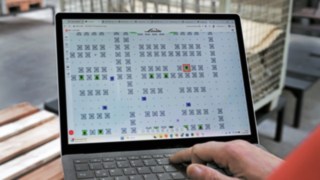 Számítógép képernyője a Linde MH C-MATIC járműveinek vezérlőszoftverével.