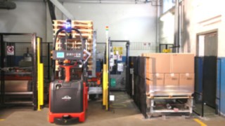 A Linde automatizált targoncája A Linde automatizált targoncája