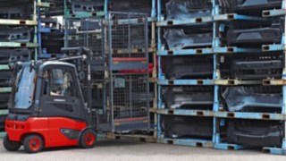 A Linde elektromos targoncája A Linde elektromos targoncája