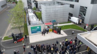 Az új berendezés szíve egy PEM (polimer elektrolit membrán) elektrolízisüzem. Az új hidrogéntermelő létesítmény az aschaffenburgi üzem területén, felülnézetből