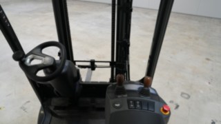 A Linde Anyagmozgatás Xi sorozata optimális látási feltételeket biztosít. Kilátás a Linde Anyagmozgatás Xi sorozatának kabinjából.