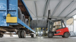 Az elektromos X50-et a WDI négy héten keresztül tesztelte Hammban. Az elektromos X50 taronca modellt a WDI Hamm négy héten keresztül tesztelte Hammban.