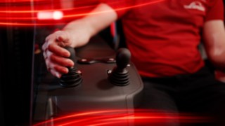 Kézi vezérlőkar a Linde Anyagmozgatás Ri16 sorozatú tolóoszlopos targoncáján