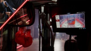 Linde elektromos targonca integrált kijelzővel szerelt vezetőfülkével