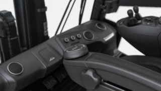 A Linde Steer Control két változatban kapható: minikerék és joystick. Linde Steer Control mini kerékkel a Linde Anyagmozgatástól