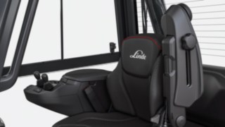 Az ergonomikus vezetői munkaállomás a mini kerékkel Ergonomikus munkahely a Linde Anyagmozgatás Linde Steer Control rendszerével